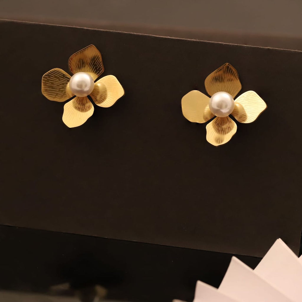 22K Gold Plated Pearl Floral Stud Earrings